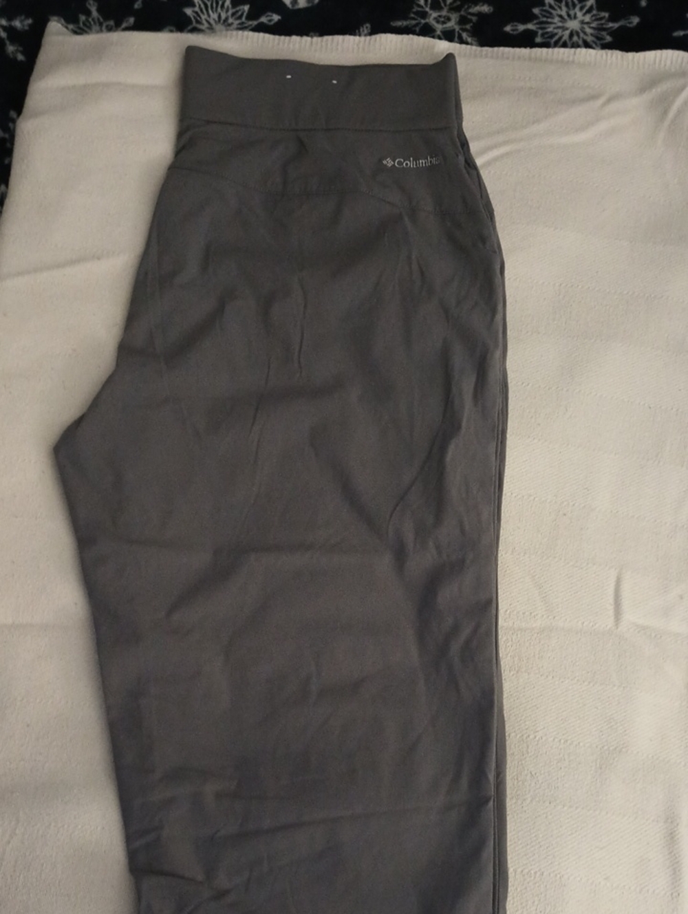 Columbia Dark Gray Women's Capris